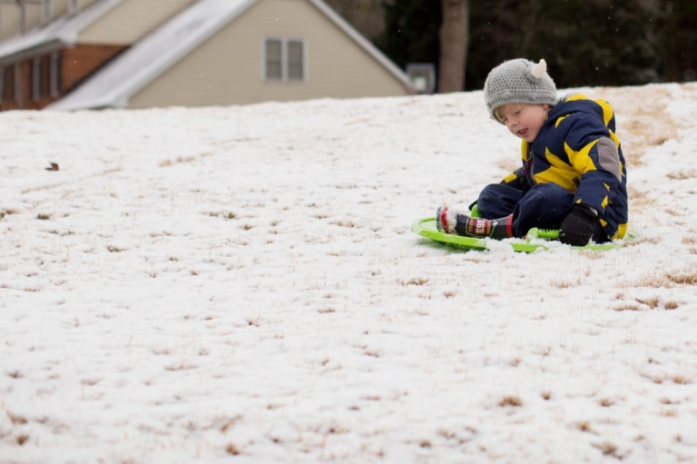 How to make it snow in Georgia | Marietta, GA Family Photographer