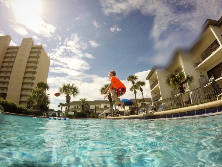 seagrove beach swimming pool shot with gopro